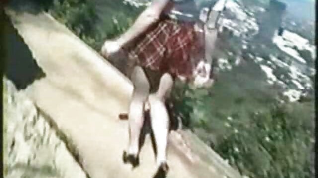 Siswa menyuap guru dengan seks selama pemeriksaan vidio bokep cewe bohay ulang.