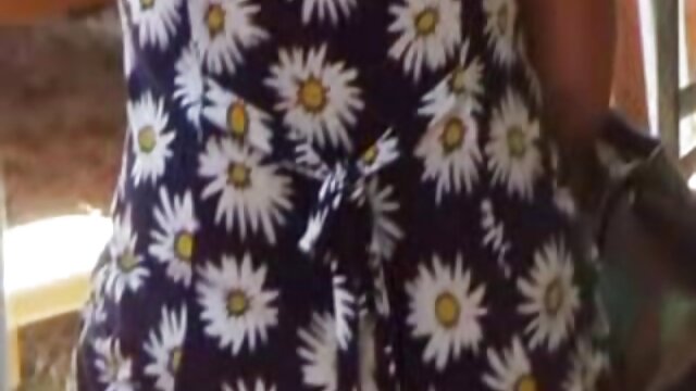 Si pirang memberi pria dewasa bercinta vidio bokep cewe bohay dengan wanita Dewasa Di Sofa.