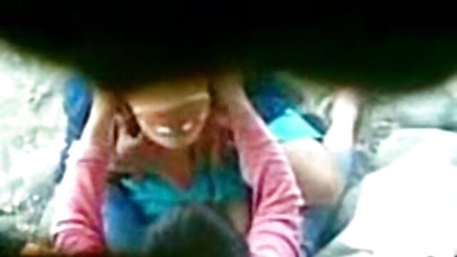Tiga gadis mengisap bokep mulus bohay ayam Direktur oleh kolam